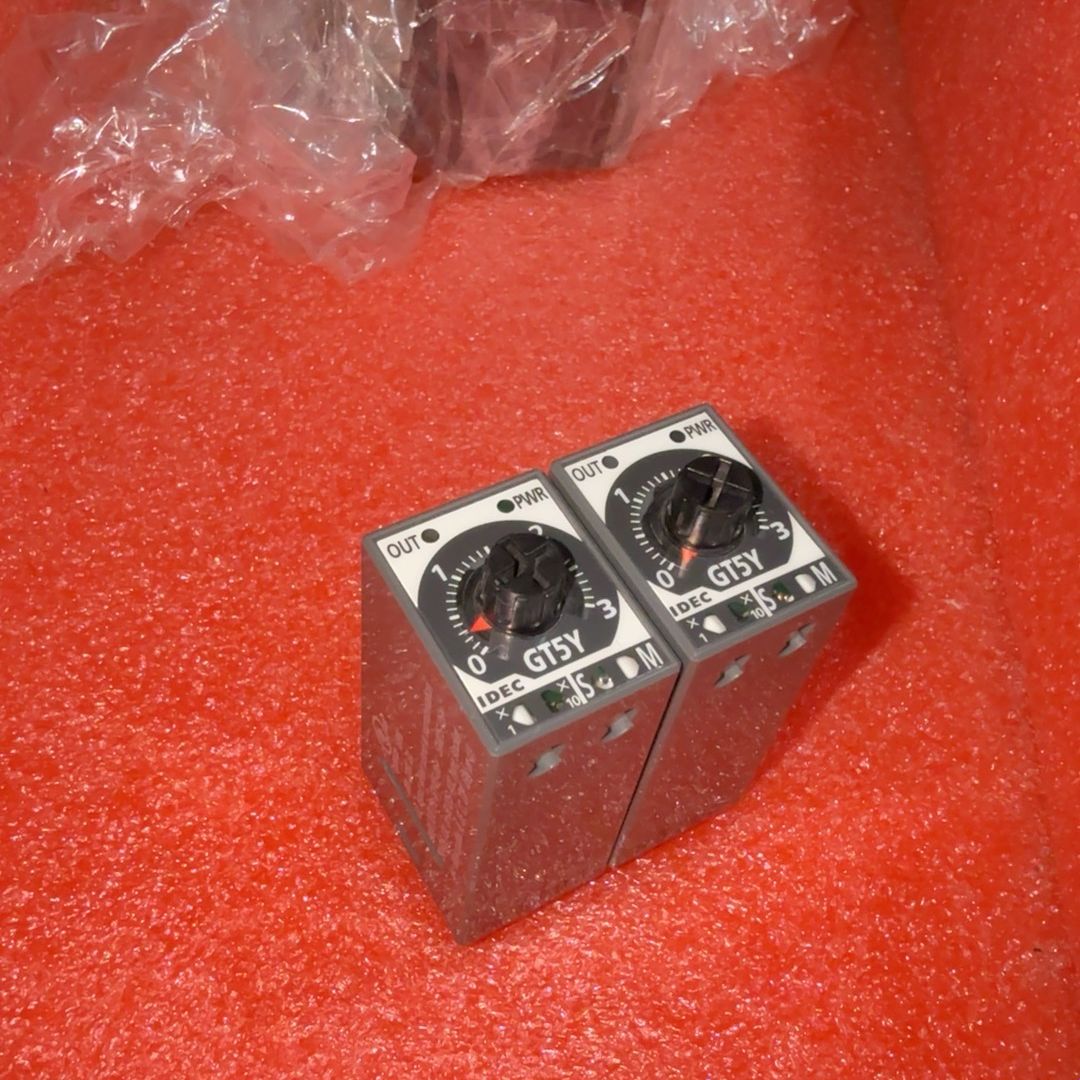 IDEC和泉时间继电器GT5Y-2SN 24VDC电压 8脚