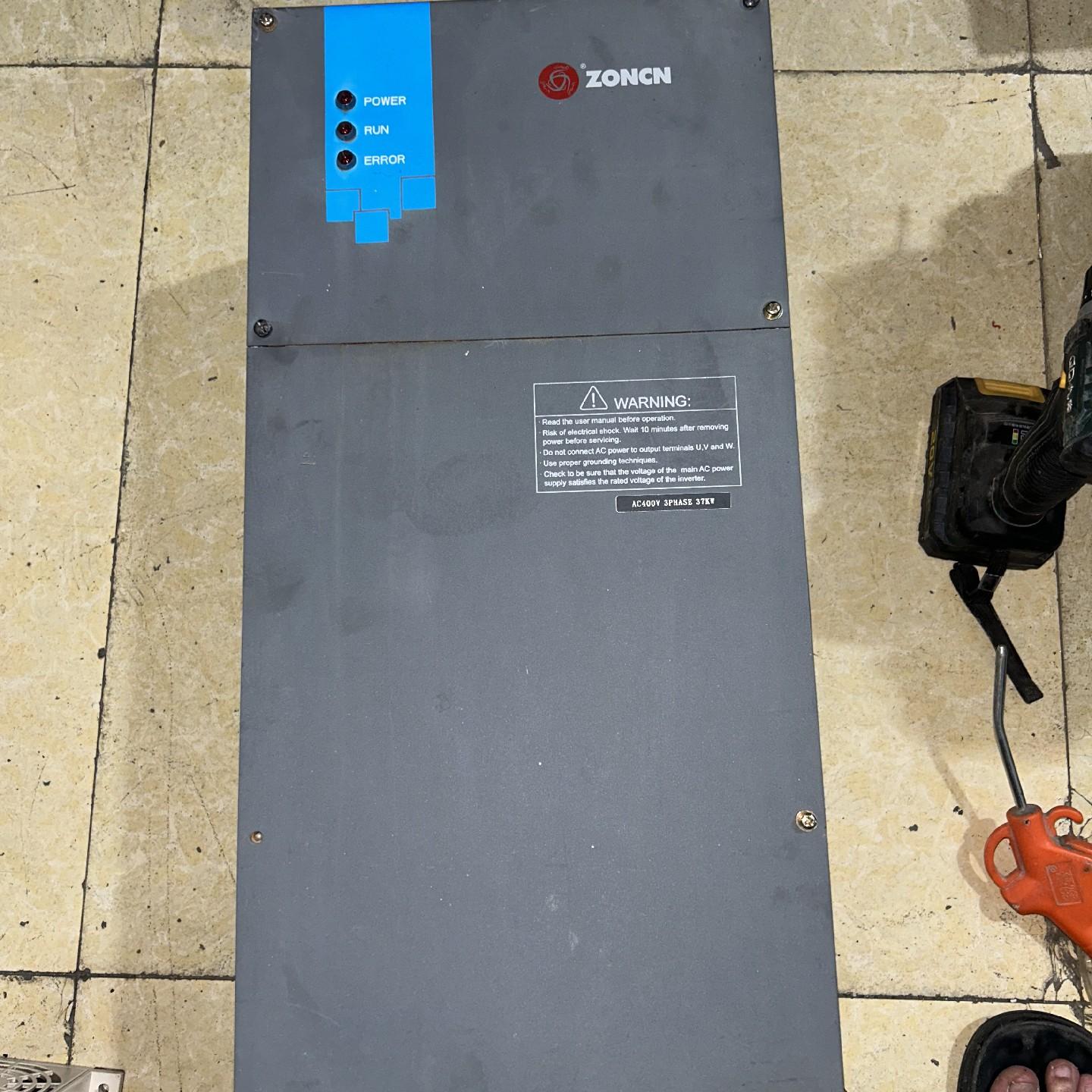众辰空压机变频器37kw（SP500T-37KY-4-N）二