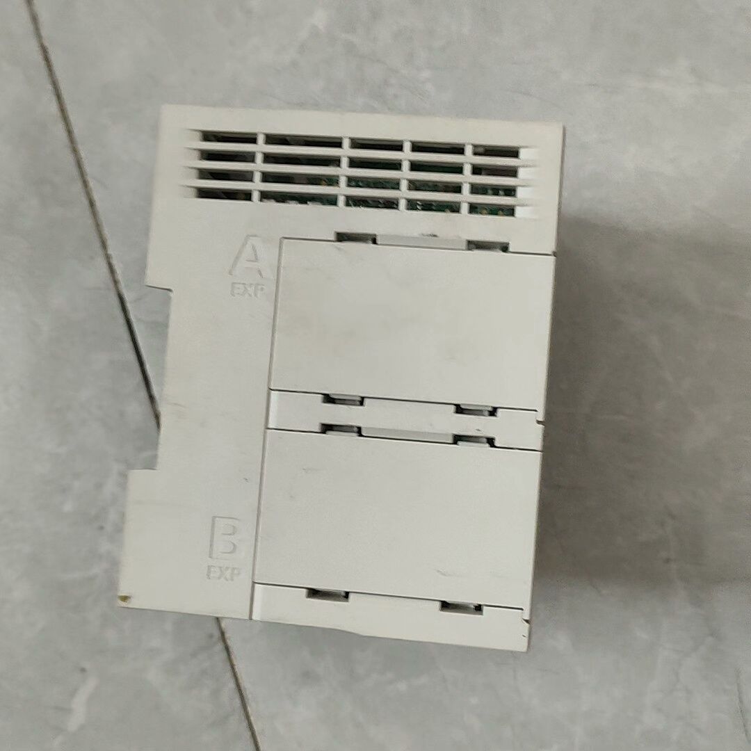 汇川Easy320-支持 双网口 Type-C。