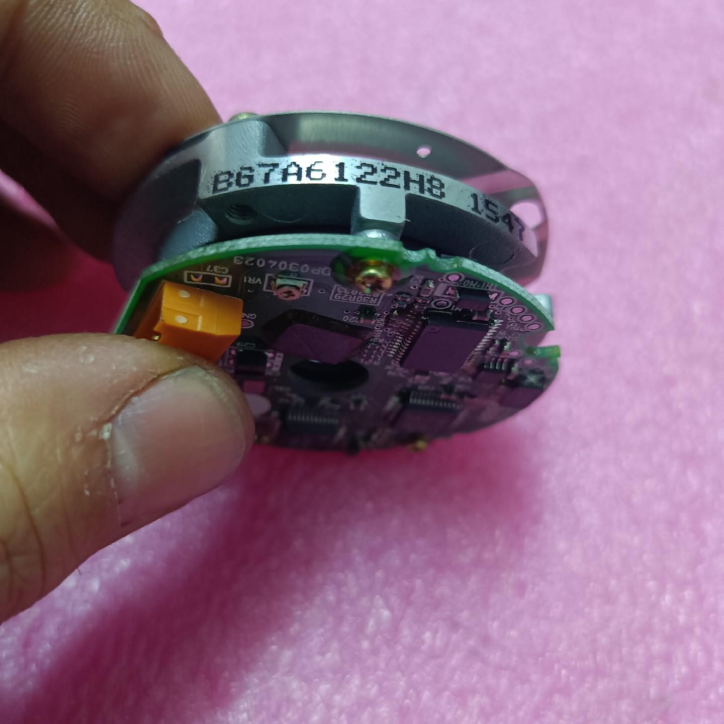 安川伺服电机编码器 DP0304023与SGMS-08A2A