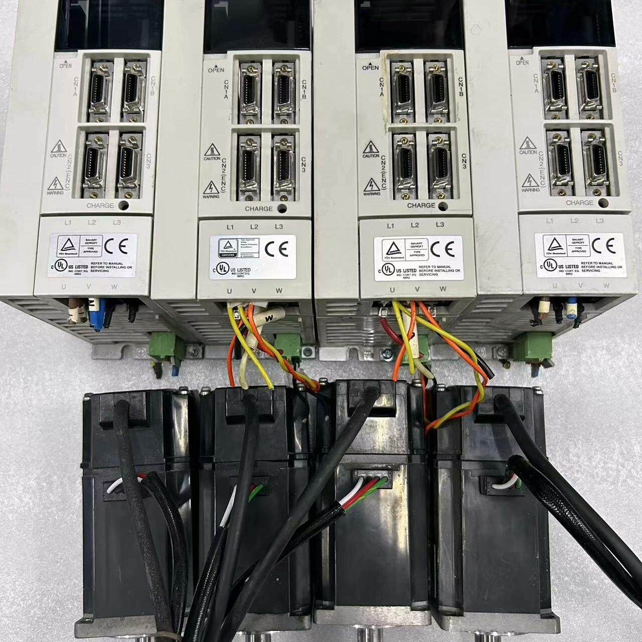 伺服套装MR-J2S-40A HC-KFS43 正常