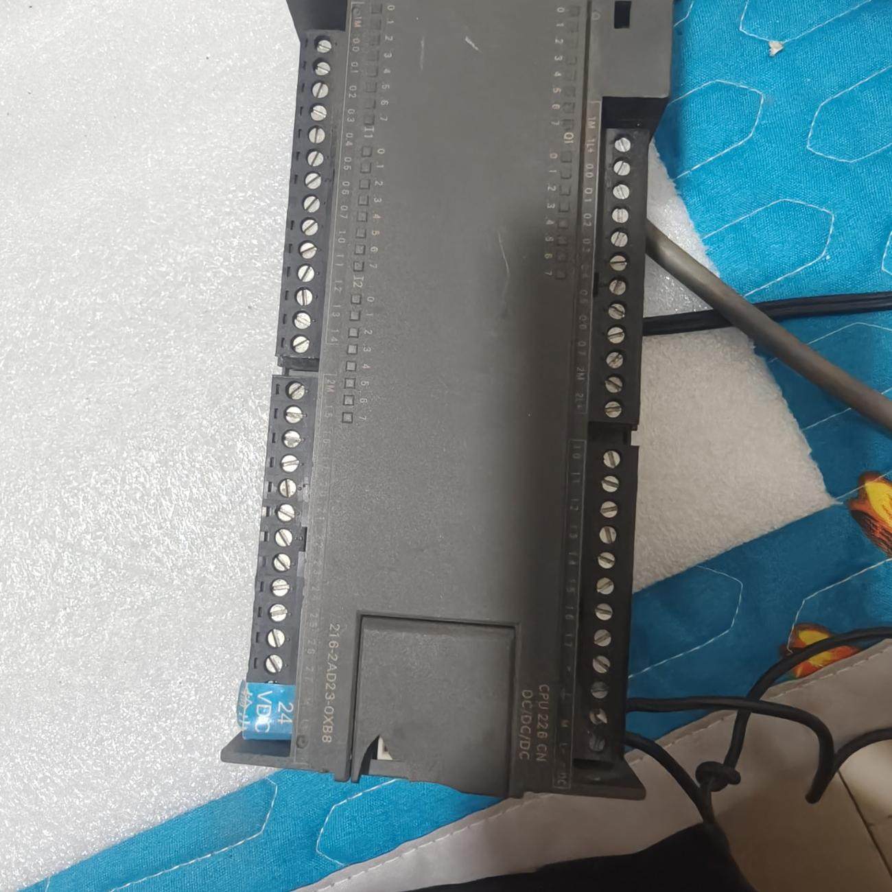 plc控制器 S7-200CN 6ES7 216-2A