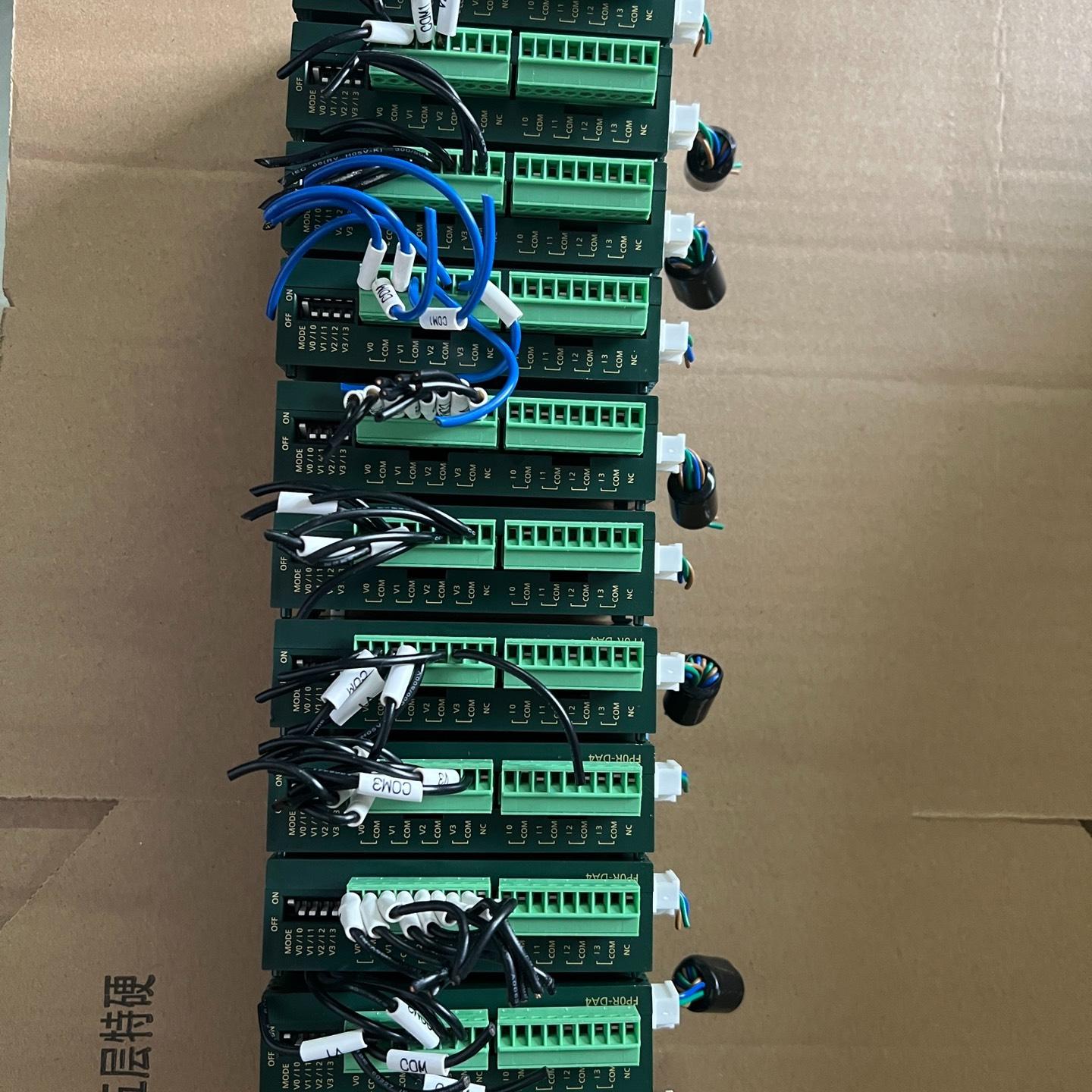 PLC扩展模块 型号AFPORDA4 成色95新 装机无