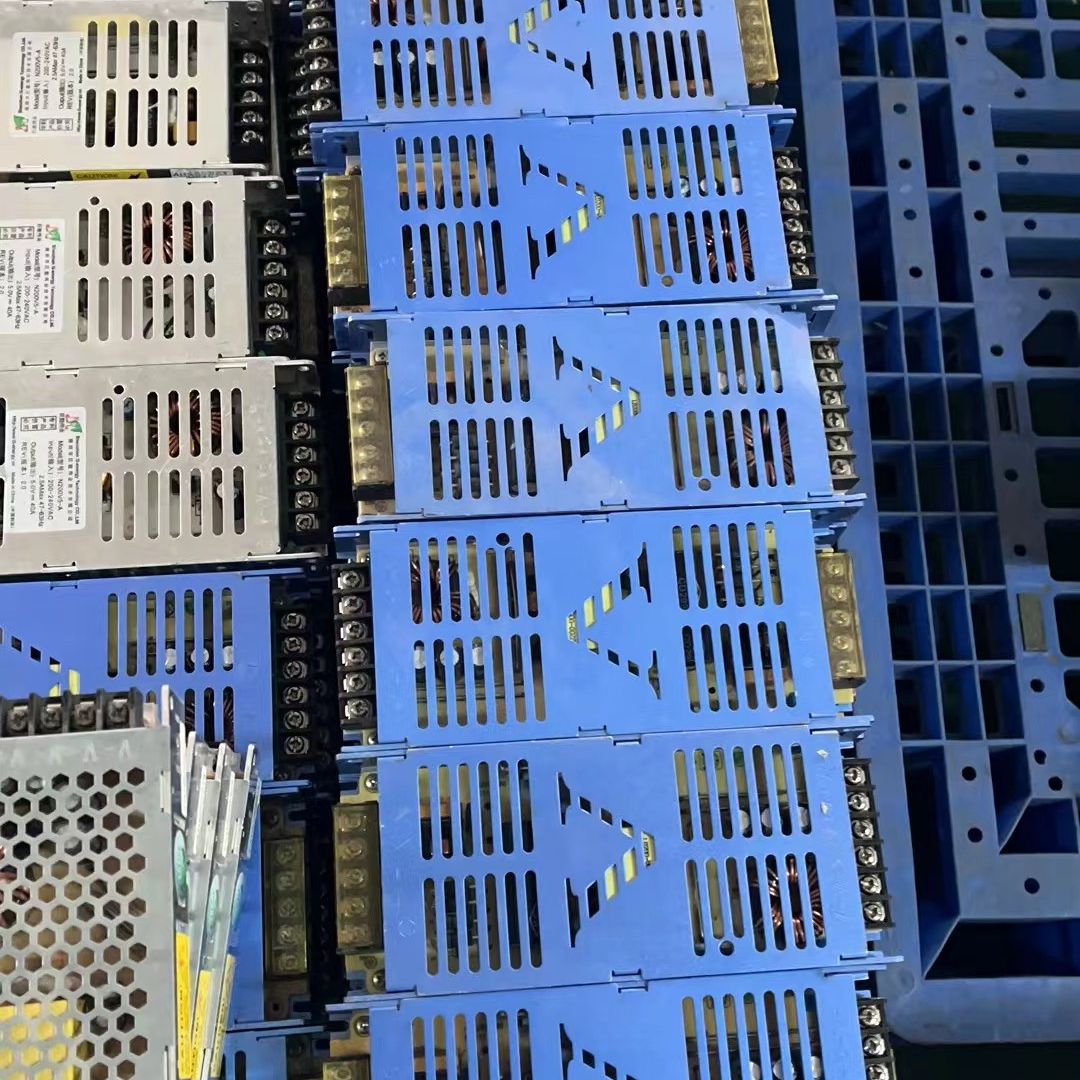 蓝普5v200拆机电源 成色不用说 货项目上拆下来的