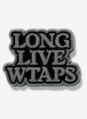 813C原创LONG LIVE标语 胸针徽章 20SS非WTAPS LLW/BADGE.STEEL