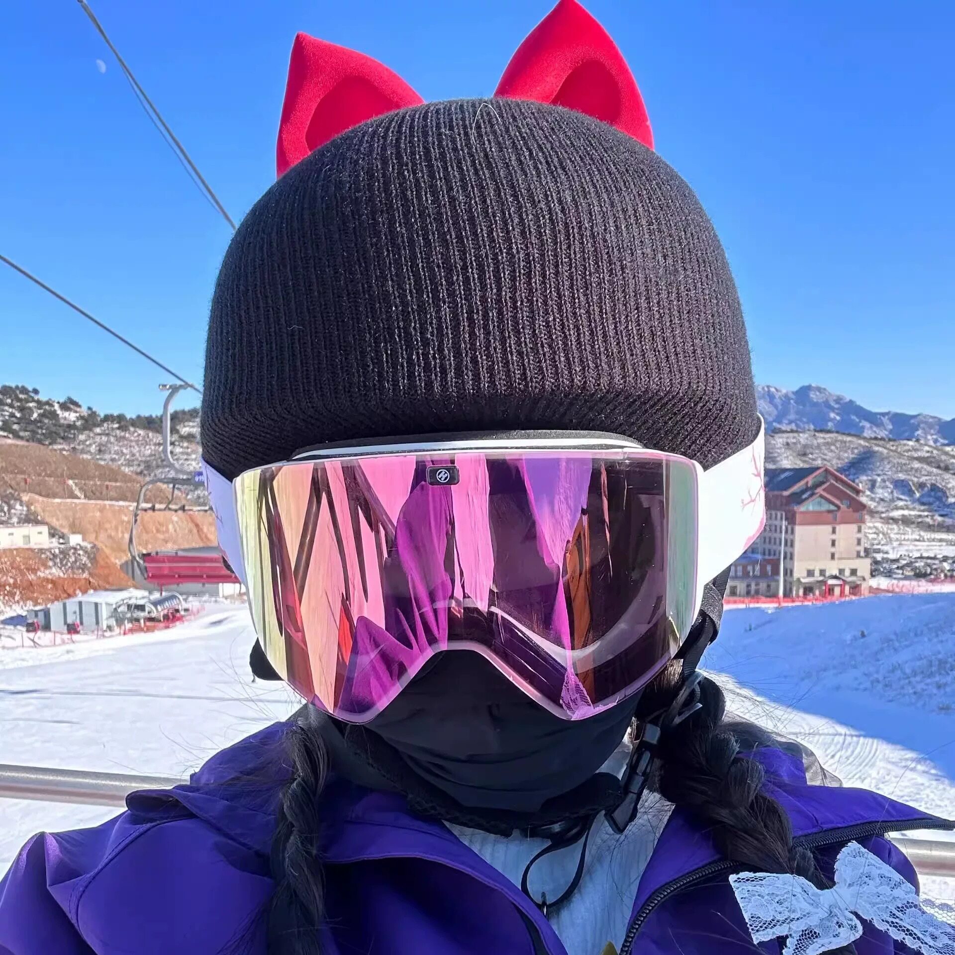 冬季滑雪头盔帽子拍照装饰女生