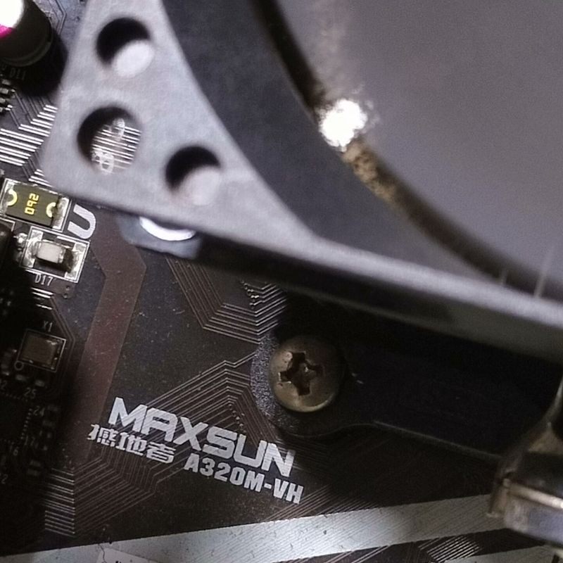 议价A320主板，保证质量，工作正常，有VGA接口HDMI接口，