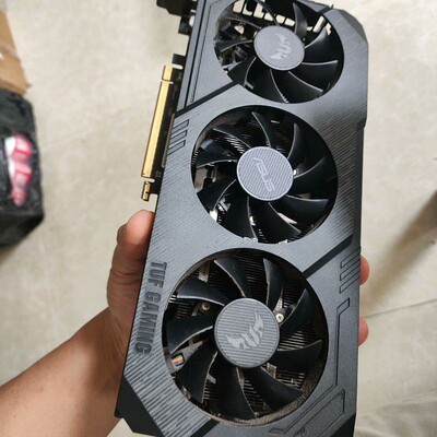 议价华硕TUF 5600XT显卡，三风扇，性能稳定。成色图片