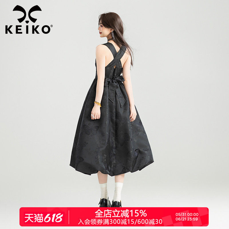 KEIKO 黑色光泽缎面吊带连衣裙夏季芭蕾风绑带蝴蝶结露背花苞长裙