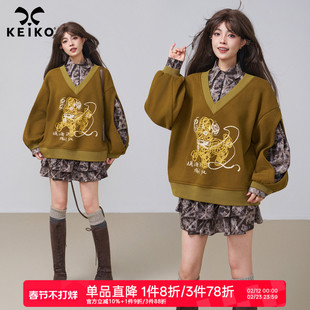 KEIKO 巴恩风假两件式加绒卫衣女春季小狗印花拼接polo领上衣外套