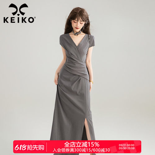 KEIKO交叠V领灰色长款连衣裙