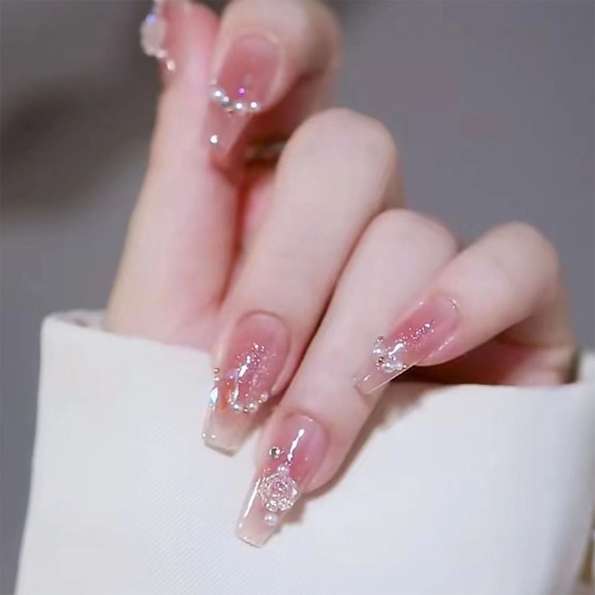 【27号】光疗折无痕手指甲贴片极光钻花朵穿戴甲片成品显白美甲