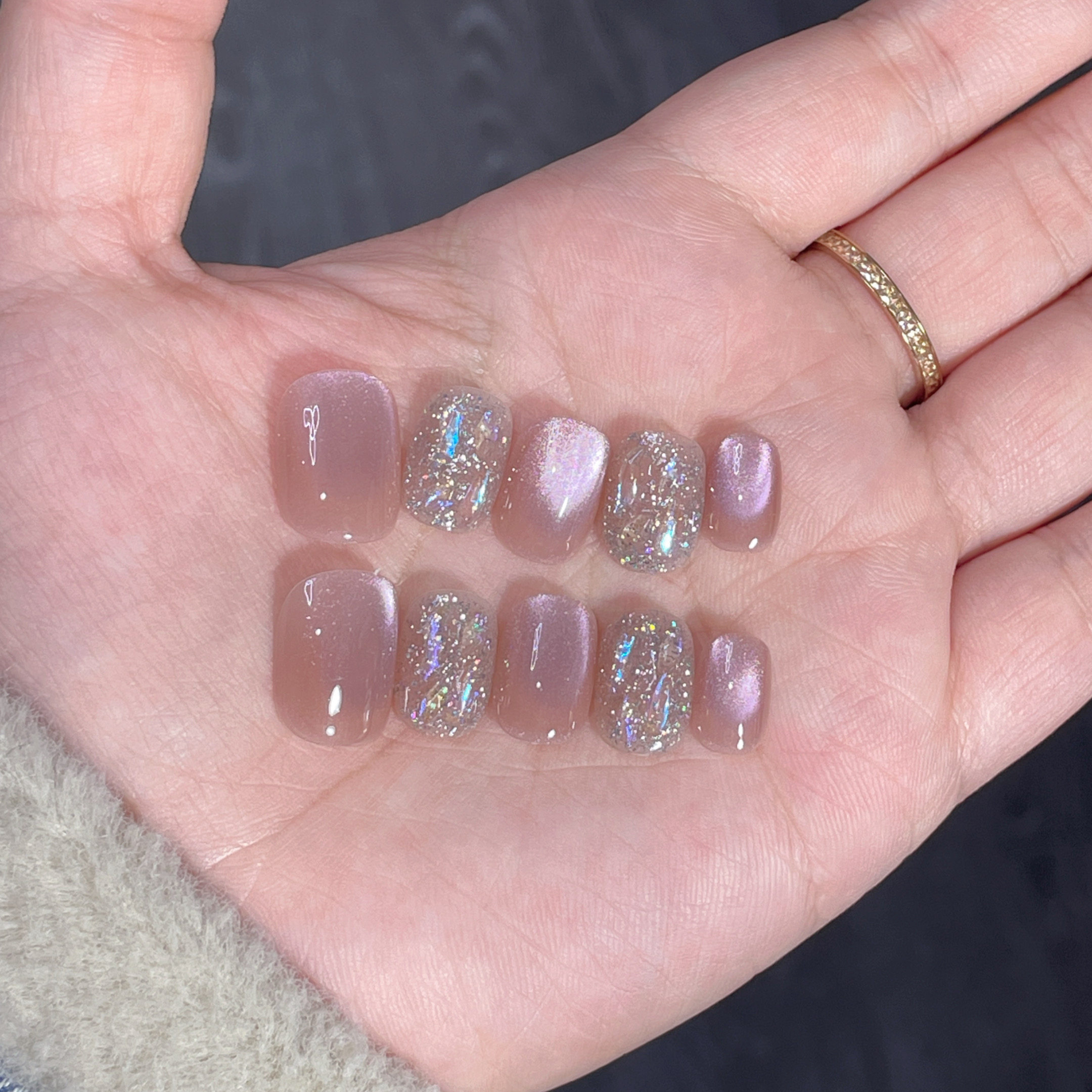 【粉色恋人】新款网红爆款显白猫眼碎钻爆闪气质纯手工穿戴甲,彩妆/香水/美妆工具,穿戴甲/甲片,淘宝优惠券,粉丝福利购,淘宝优惠卷