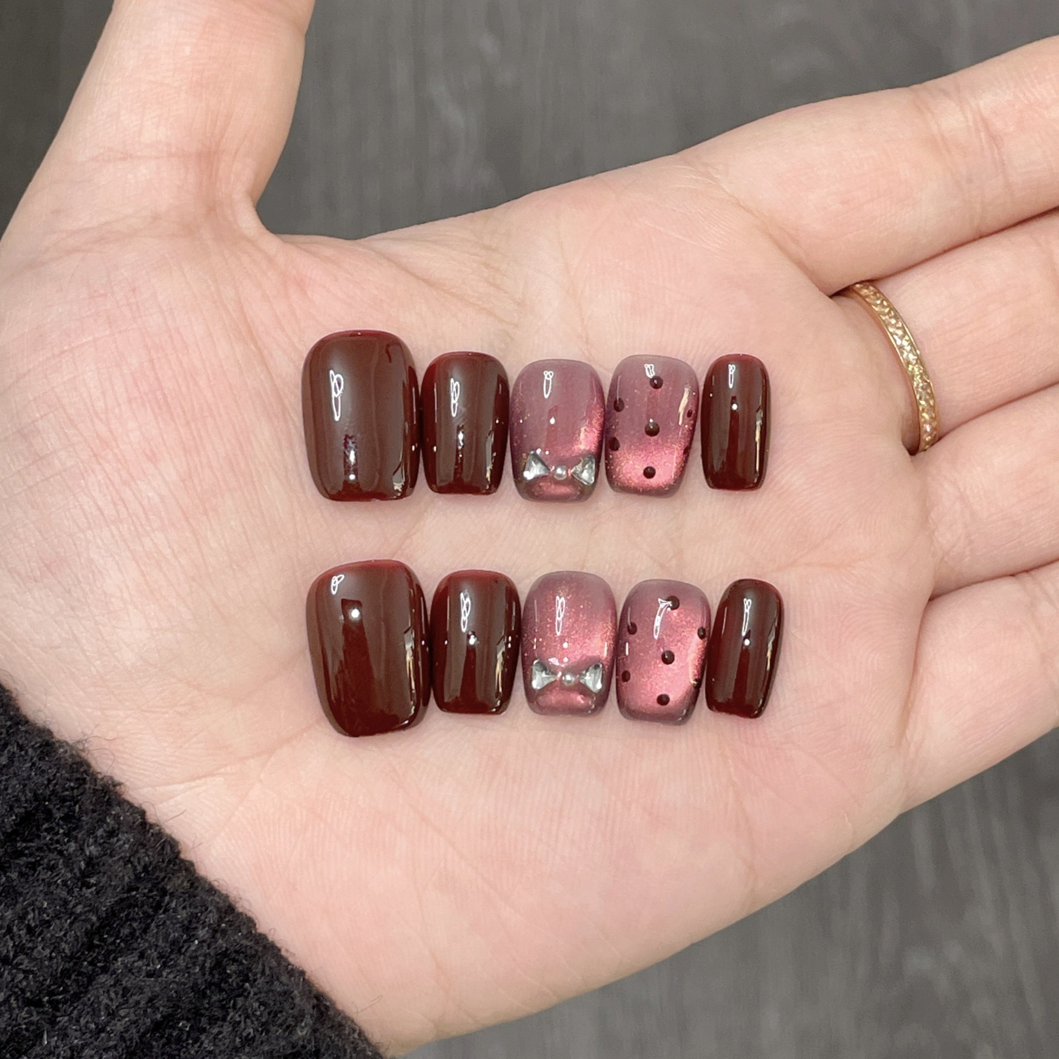 【葡萄酒】玻璃珠猫眼短款手工穿戴甲显白气质指甲贴片,彩妆/香水/美妆工具,穿戴甲/甲片,淘宝优惠券,粉丝福利购,淘宝优惠卷