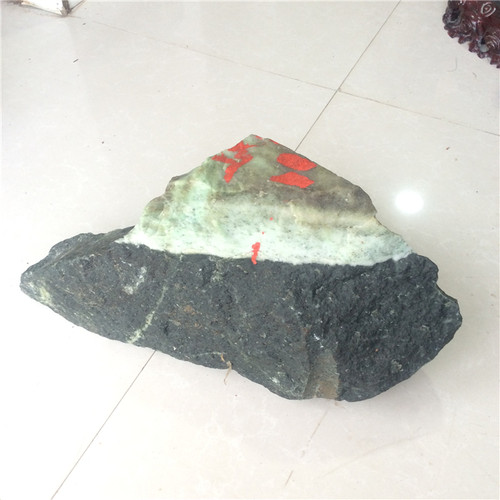 南阳玉独山玉原石天然玉石毛料俏色原石摆件靠山石收藏镇宅保平安