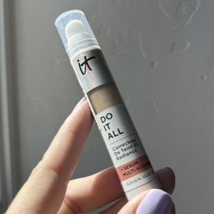 预*定 新款It cosmetics 4合1遮瑕液按压款Do It All遮瑕棒遮瑕膏