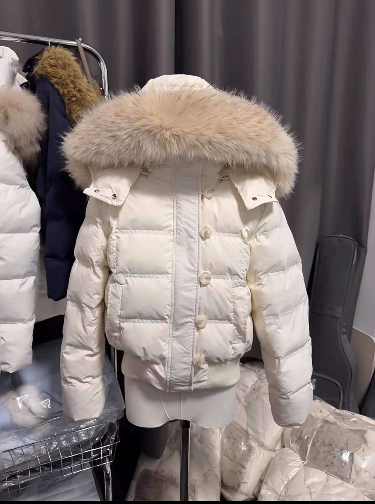 初梦POKEMENG  古早fiona 90新国标白鸭绒内里加毛貉子毛领羽绒服