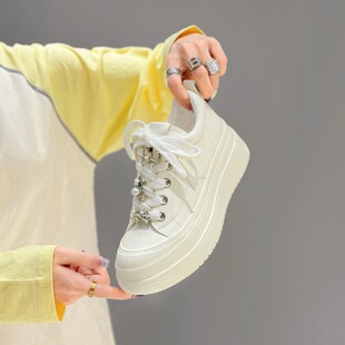 轻便不累脚珍珠水钻小白鞋 休闲鞋 女 6cm显脚小时尚 2026春新款