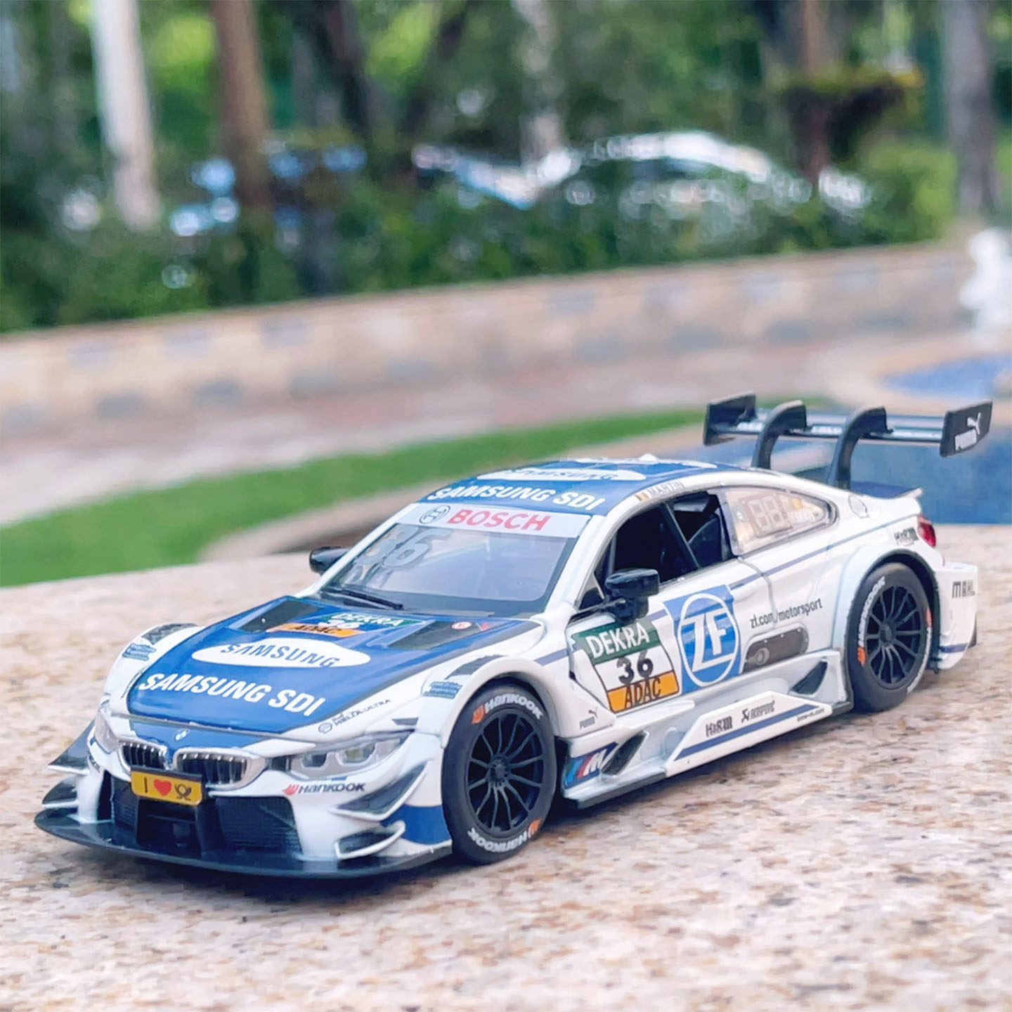 宝马M4DTM合金车模型收藏男摆件