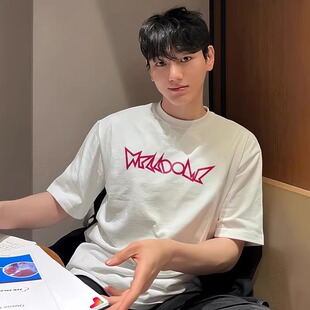 宽松男士 WELLDONE TRACK 26SS小众潮牌玫红字母夏季 T恤 情侣短袖