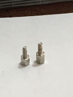 主板VGA COM LPT接口螺丝 螺钉 紧固螺丝 接口螺钉1包2000个130元