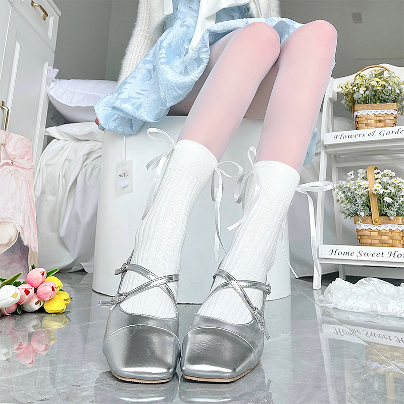 可爱蝴蝶结纯色中筒袜