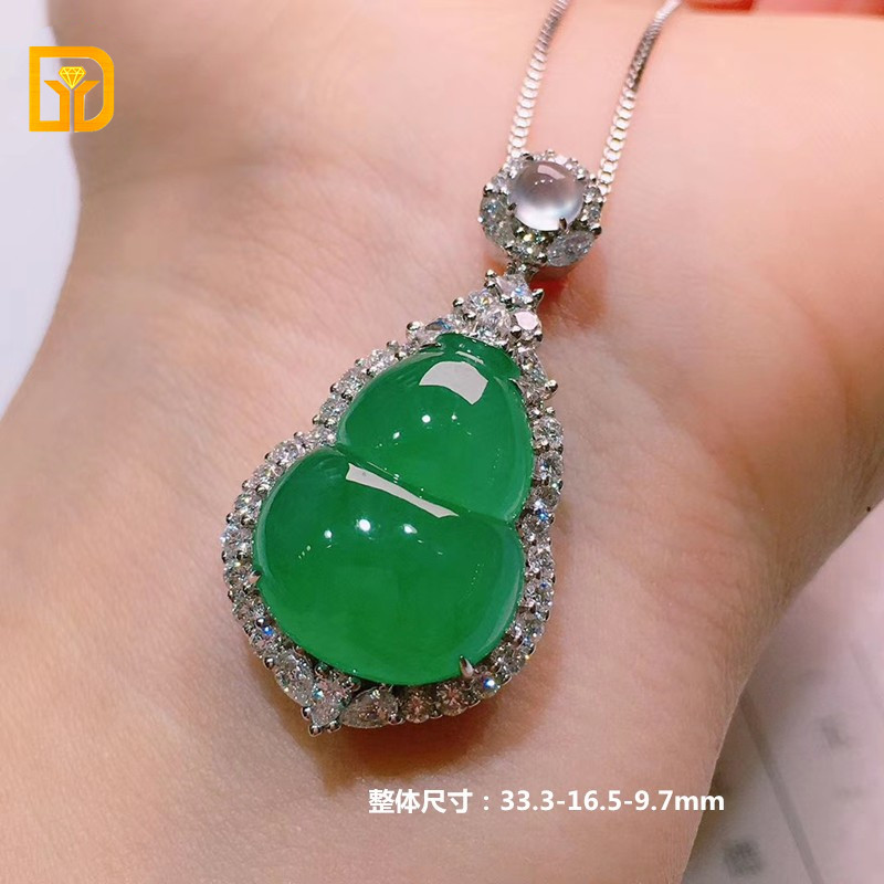 18k金镶嵌冰阳绿葫芦刻字小吊坠