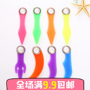 夜光旋转飞镖火影忍者三叶飞镖折叠塑料飞镖创意旋转玩具儿童用品