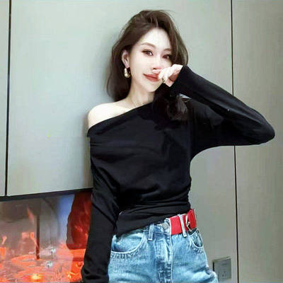欧货新款小衫性感露肩一字领斜襟弹力修身长袖T恤小衫打底衫大码