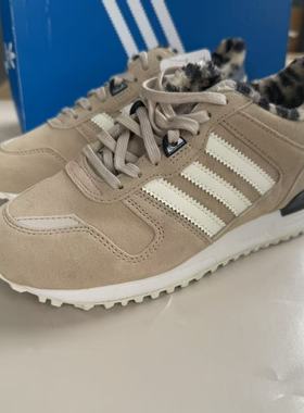 Adidas/阿迪达斯 三叶草女子秋冬运动休闲舒适慢跑鞋 B25719