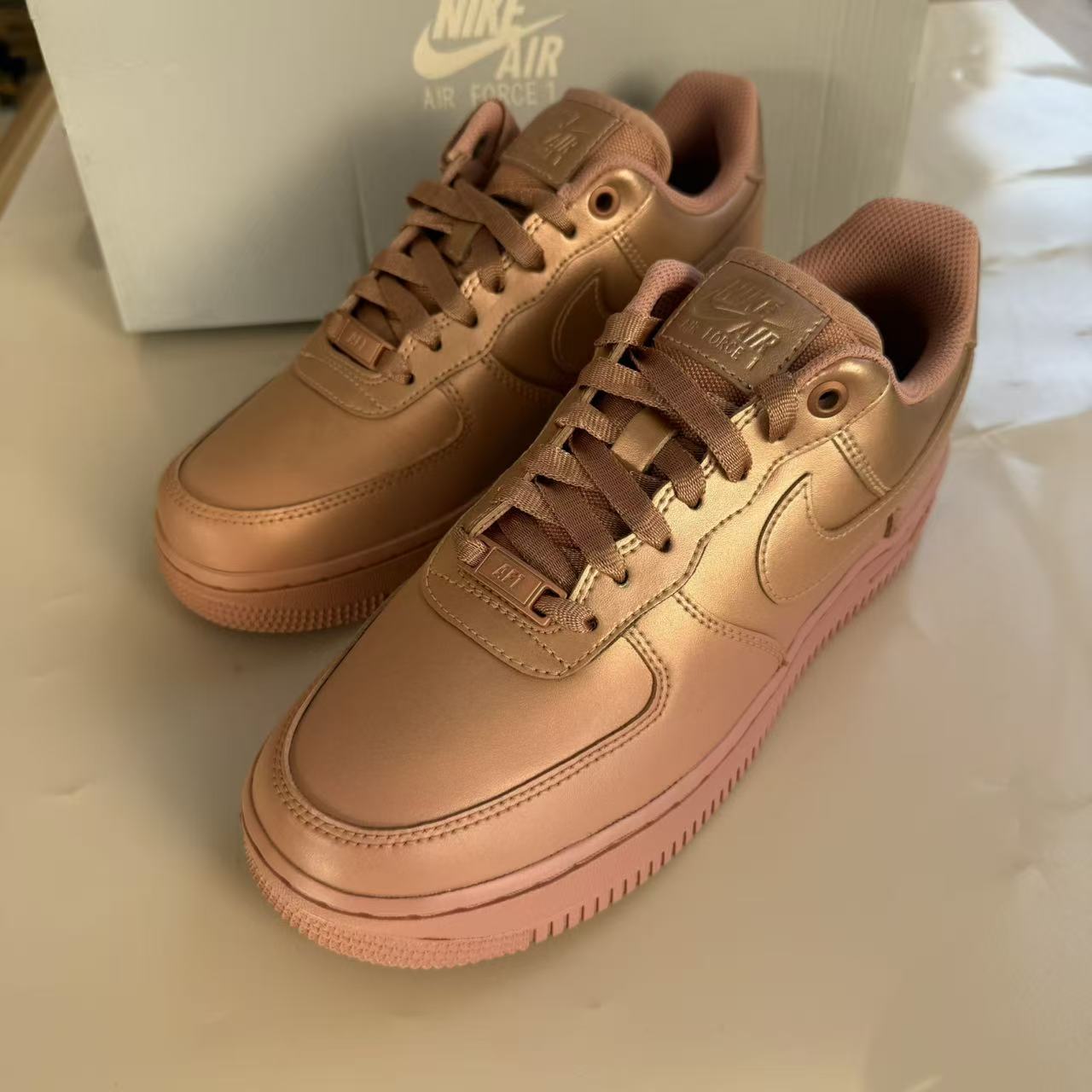 耐克 Nike Air Force 1 女款缓震舒适运动板鞋 898889-103