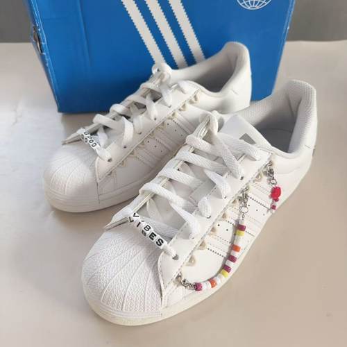 阿迪达斯三叶草休闲鞋女SUPERSTAR W运动板鞋贝壳头HP7828