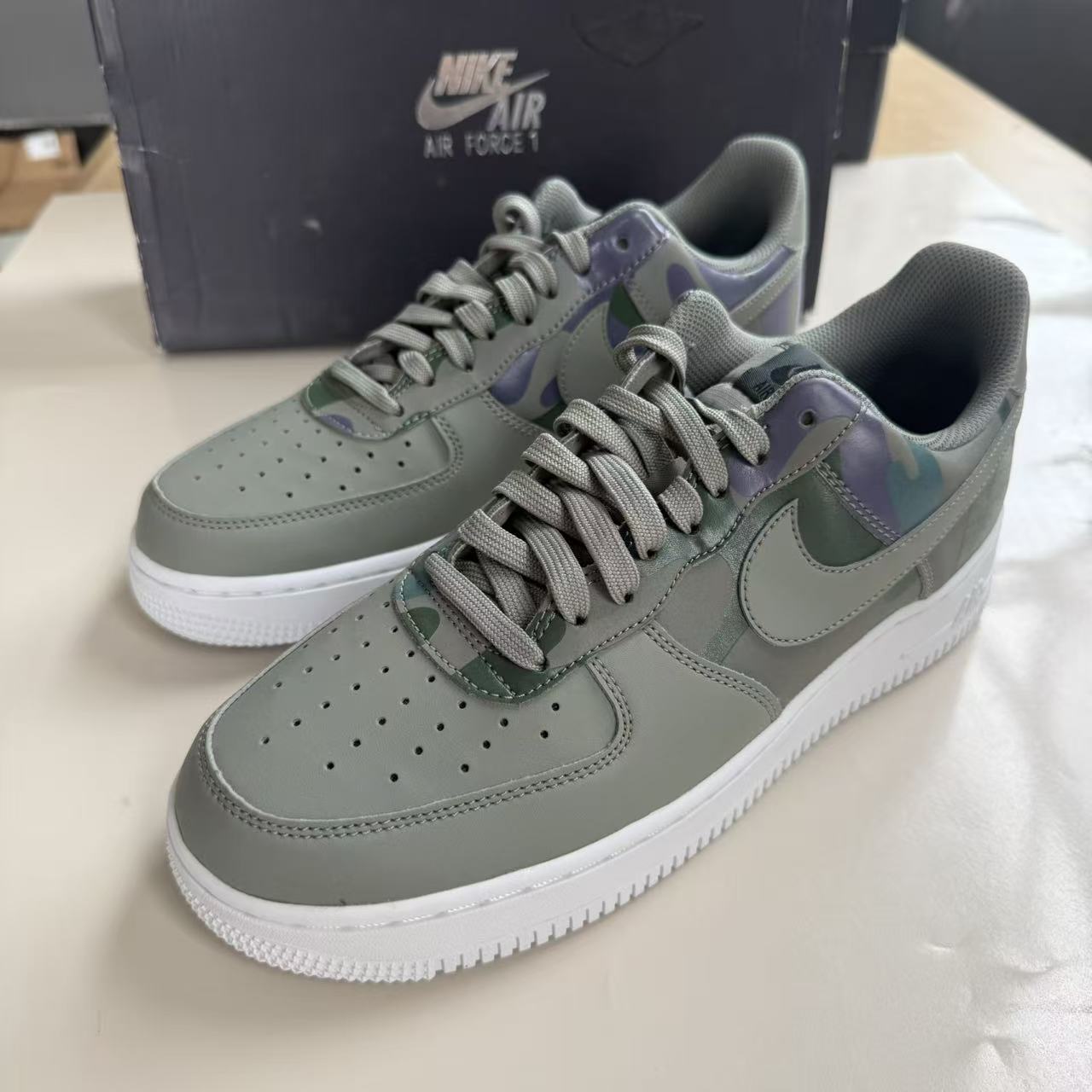 Nike/耐克空军一号男子经典复古时尚低帮运动板鞋 823511-008