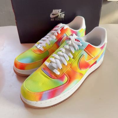 Nike耐克Air Force1 空军一号 男子芝加哥扎染彩虹板鞋CK0838-100