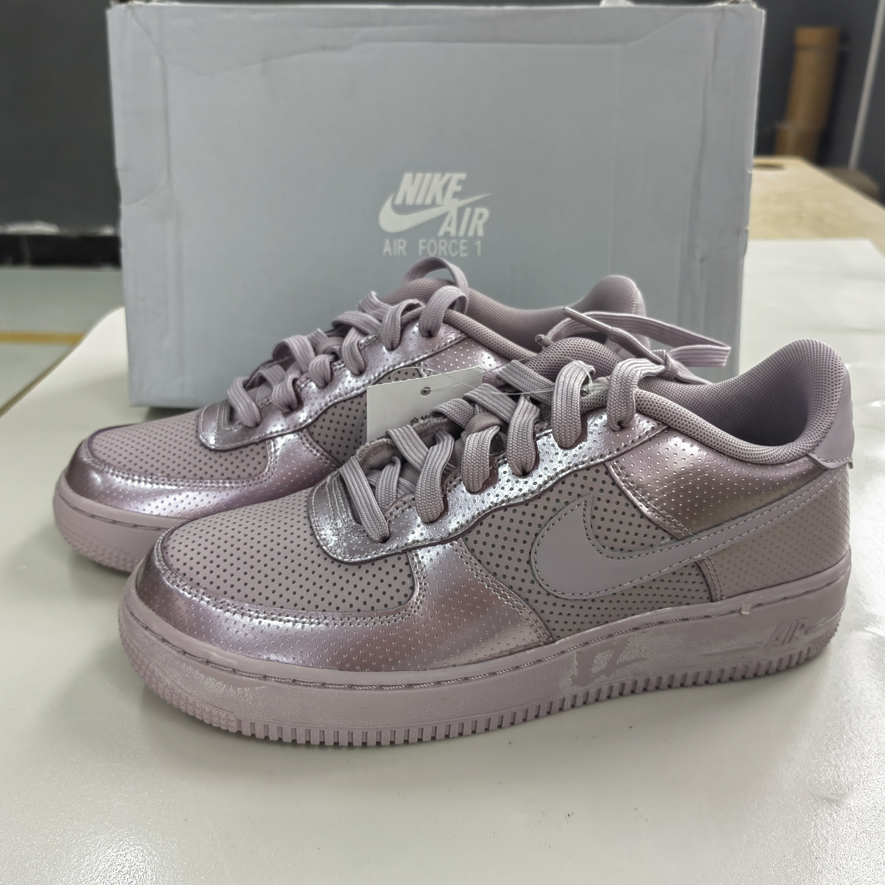 Nike/耐克Air Force 1 空军一号女子耐磨低帮休闲鞋 849345-602