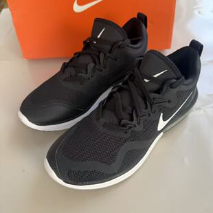 Nike Air Max Fury 女子防滑舒适透气减震跑步鞋 AA5740-001-402