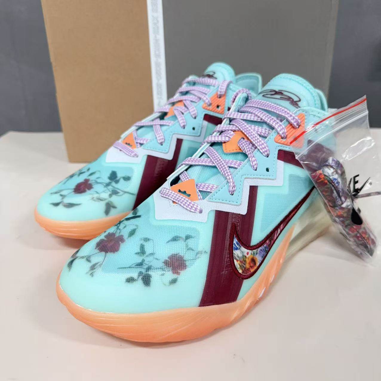 NIKE LEBRON XVIII LOW EP 男子詹姆斯18代气垫篮球鞋 CV7562-400
