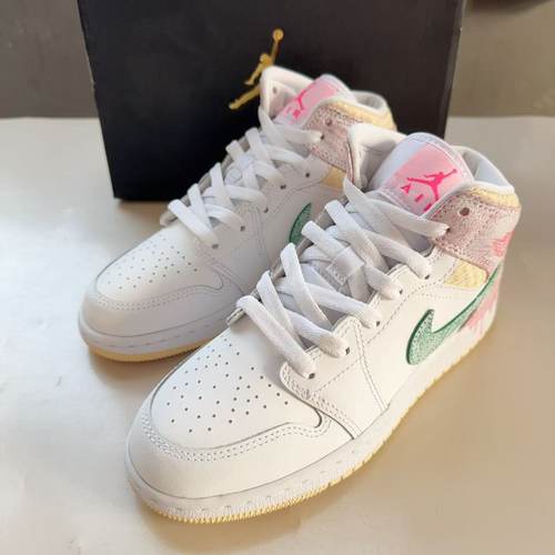 Air Jordan 1 Mid AJ1冰淇淋白粉绿礼物板鞋女情侣鞋男DD1666-100