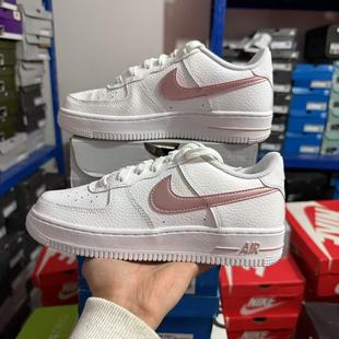 Nike Air Force 1 AF1 白粉 空军一号女款低帮休闲板鞋CT3839-104