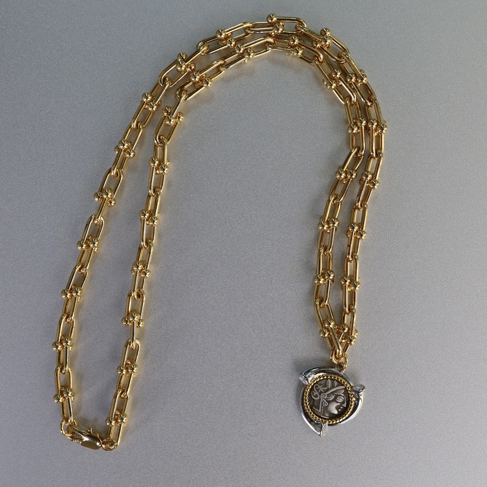 力量加成。古希腊硬币女神头像猫头鹰正反面U形金色项链复古时髦