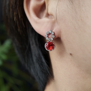 闪亮红色锆石镂空圆形耳钉925银针孤品 清仓特价