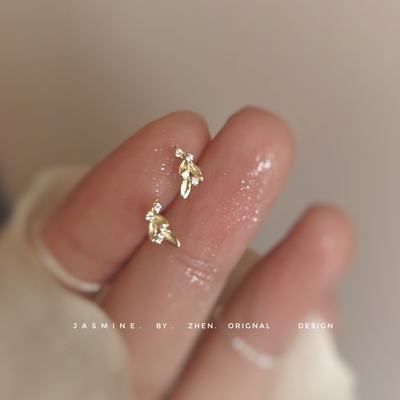 精致耳饰纯9k金法式锆石