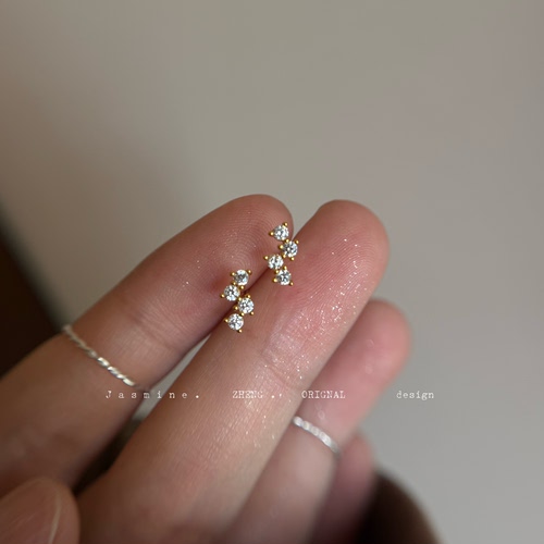 点点星光～纯银镀14K金迷你耳钉耳骨钉小众叠戴耳边钉养耳不用摘