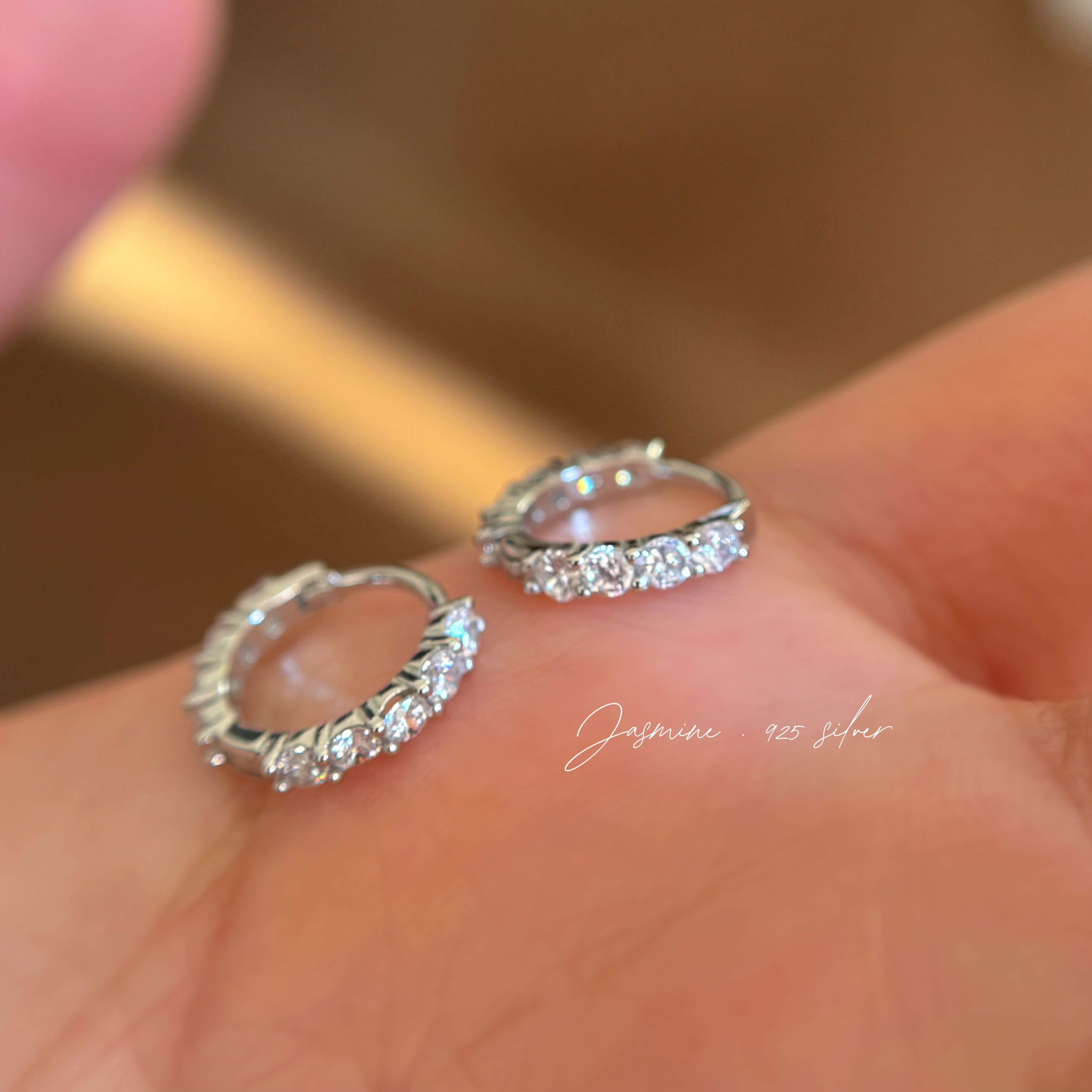 S925纯银高级感小耳圈