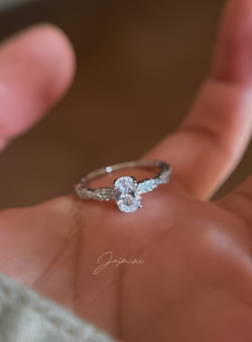 纯银一克拉璀璨鸽蛋戒指