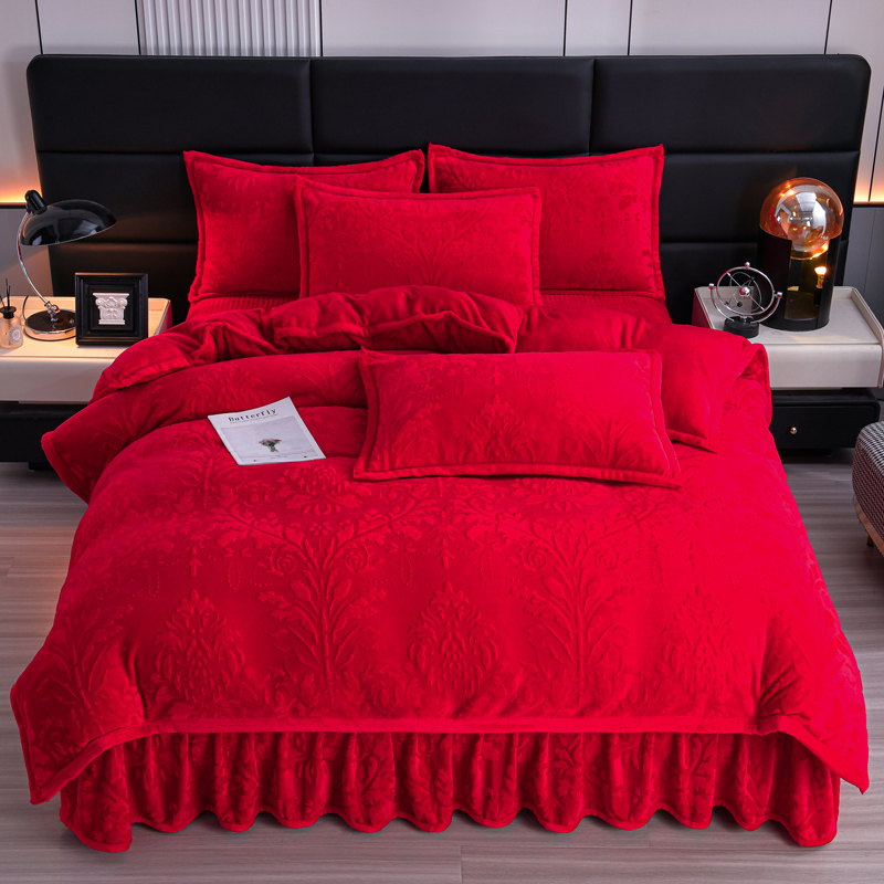 新款雕花绒床盖四件套