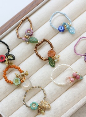 进口捷克珠琉璃珠小花簇拥叶片弹力绳小戒指撞色复古多巴胺小戒指