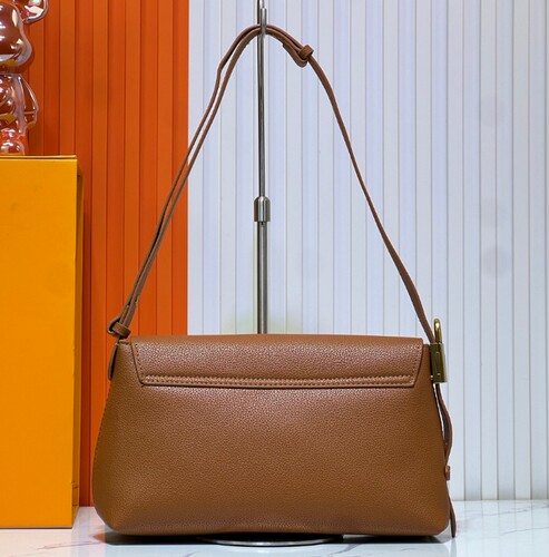 新款真皮手提包单肩斜挎包女腋下包leather bag handbag