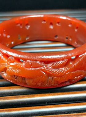 镂空雕刻飞龙在天手镯