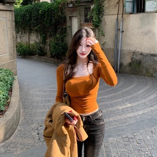 褶皱基础打底衫 含胸垫方领T恤女秋冬收腰短款 Shop小漫秋曲 Fart